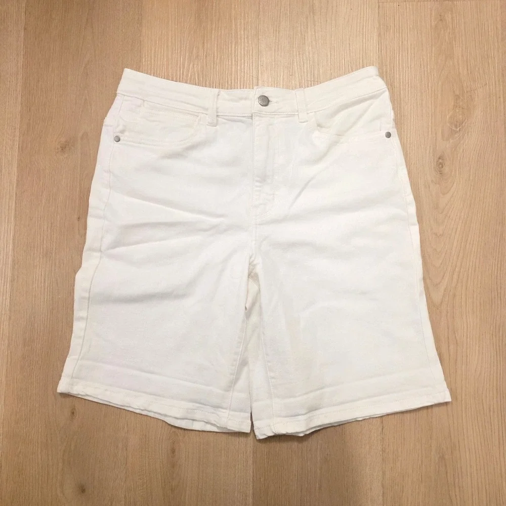 Wrangler White Denim High Rise 10